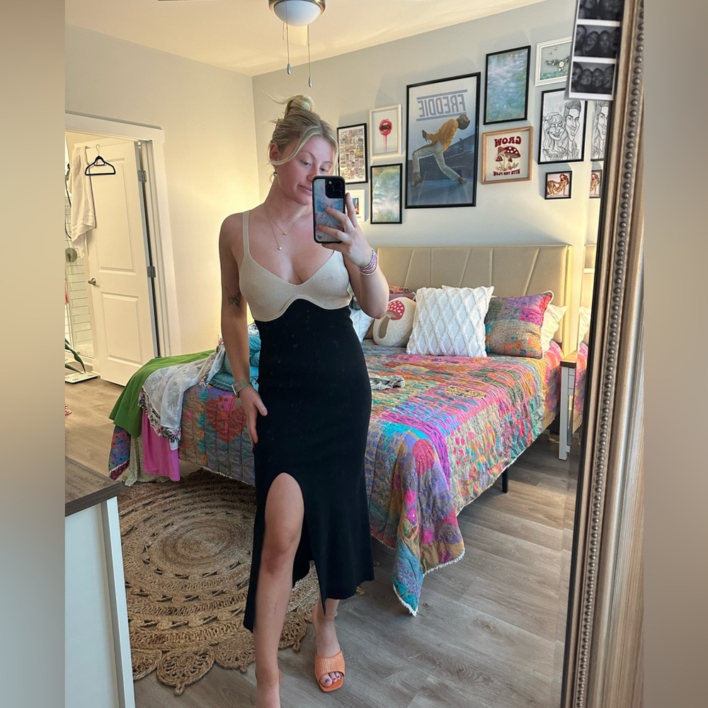 Knit colorblock midi dress